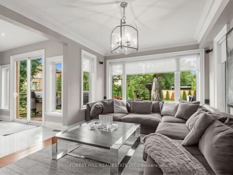 Photo 7 at 101 King High Avenue, Clanton Park, Toronto