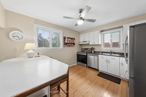 Photo 5 at 128 Holmcrest Trail, Centennial Scarborough, Toronto