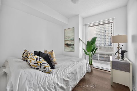 Photo 36 at 5410 - 100 Harbour Street, Waterfront Communities C1, Toronto