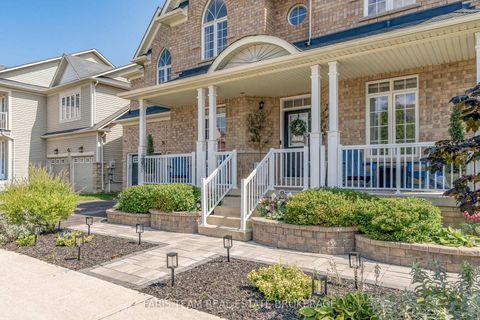 Photo 2 at 31 The Queensway, Shore, Barrie