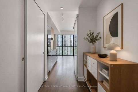 Photo 2 at 3001 - 161 Roehampton Avenue, Mount Pleasant West, Toronto
