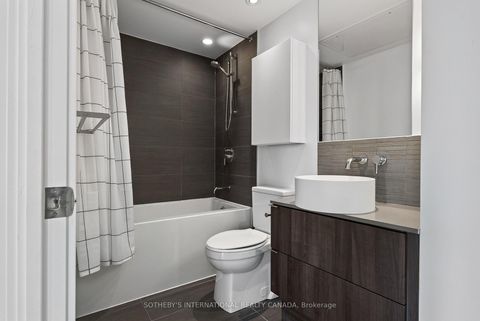 Photo 5 at 3001 - 161 Roehampton Avenue, Mount Pleasant West, Toronto