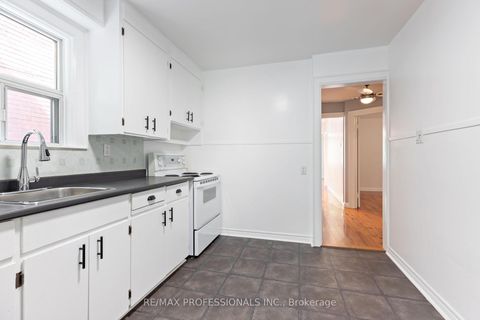 Photo 8 at 502 Jane Street, Bloor West Village, Toronto