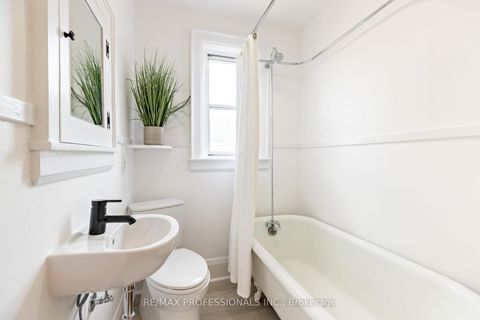 Photo 23 at 502 Jane Street, Bloor West Village, Toronto