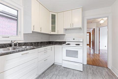 Photo 25 at 502 Jane Street, Bloor West Village, Toronto