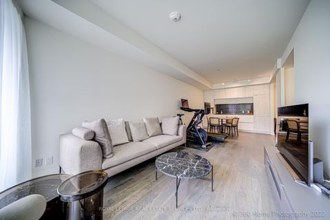 Photo 11 at 405 - 151 Avenue Road, Annex, Toronto
