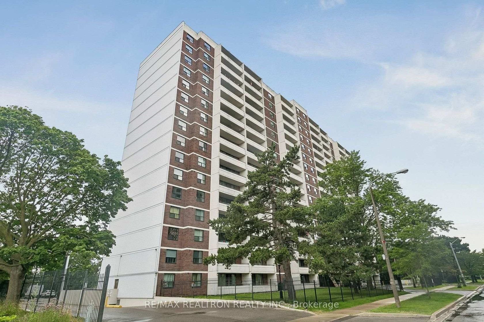 205 - 101 Prudential Drive, Dorset Park, Toronto 