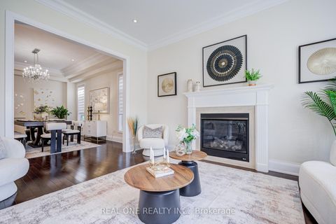 Photo 6 at 421 Flamingo Road, Uplands, Vaughan