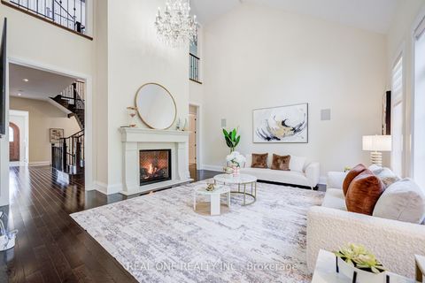 Photo 13 at 421 Flamingo Road, Uplands, Vaughan
