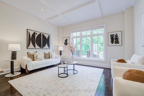 Photo 15 at 421 Flamingo Road, Uplands, Vaughan