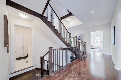 Photo 17 at 421 Flamingo Road, Uplands, Vaughan