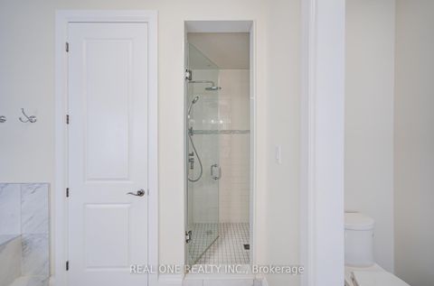 Photo 23 at 421 Flamingo Road, Uplands, Vaughan