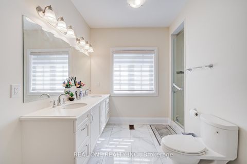 Photo 25 at 421 Flamingo Road, Uplands, Vaughan