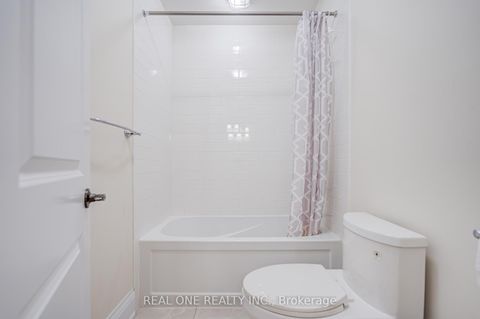 Photo 33 at 421 Flamingo Road, Uplands, Vaughan