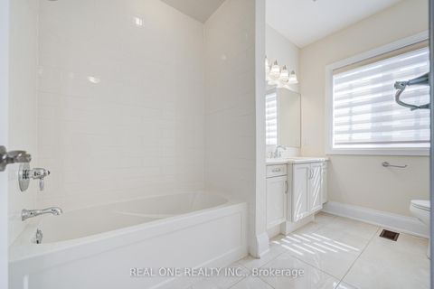 Photo 37 at 421 Flamingo Road, Uplands, Vaughan