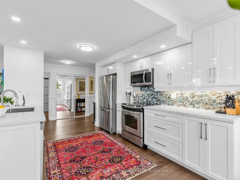 Photo 11 at 414 - 20 GUILDWOOD Parkway, Guildwood, Toronto