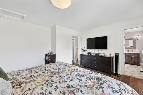 Photo 13 at 29 Collete Crescent, Cundles East, Barrie