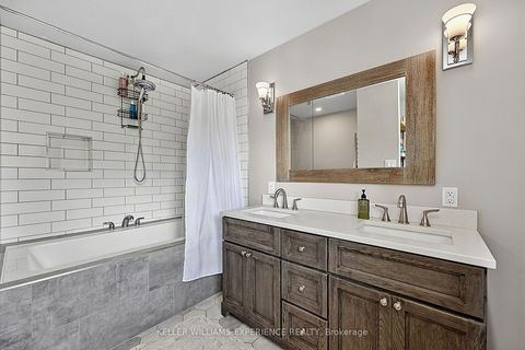 Photo 14 at 29 Collete Crescent, Cundles East, Barrie