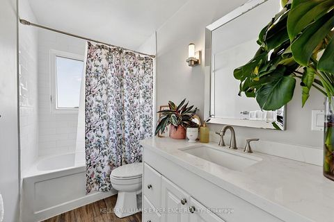 Photo 17 at 29 Collete Crescent, Cundles East, Barrie