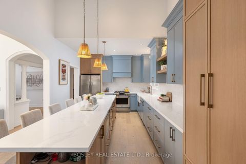 Photo 6 at 1 Heritage Estates Road, Patterson, Vaughan