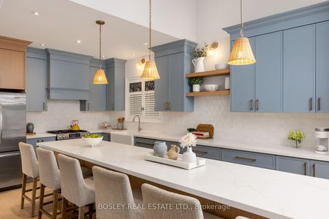Photo 8 at 1 Heritage Estates Road, Patterson, Vaughan