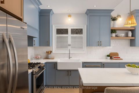 Photo 9 at 1 Heritage Estates Road, Patterson, Vaughan