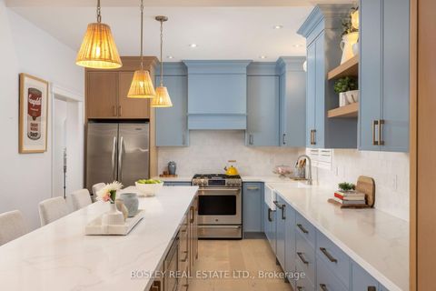 Photo 10 at 1 Heritage Estates Road, Patterson, Vaughan