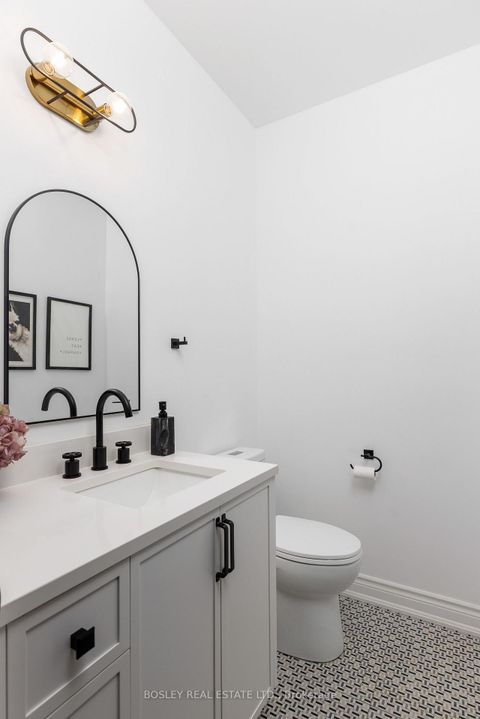 Photo 19 at 1 Heritage Estates Road, Patterson, Vaughan