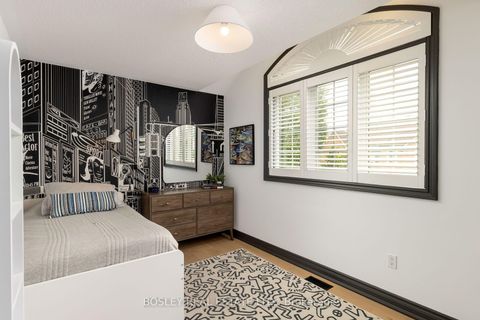 Photo 30 at 1 Heritage Estates Road, Patterson, Vaughan