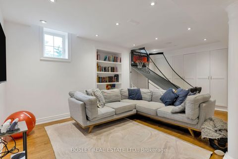 Photo 34 at 1 Heritage Estates Road, Patterson, Vaughan