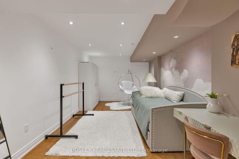 Photo 37 at 1 Heritage Estates Road, Patterson, Vaughan