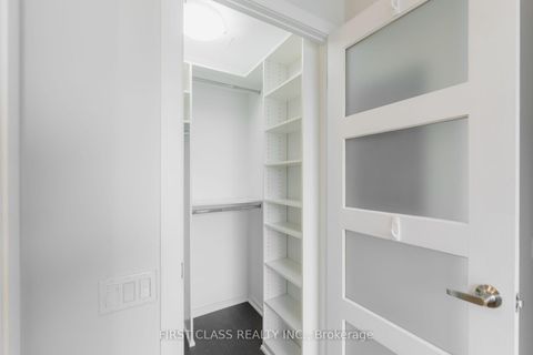 Photo 11 at 305 - 30 Canterbury Place, Willowdale West, Toronto