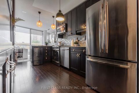 Photo 12 at 305 - 30 Canterbury Place, Willowdale West, Toronto
