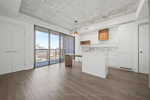 Photo 2 at 609 - 383 Sorauren Avenue, Roncesvalles, Toronto