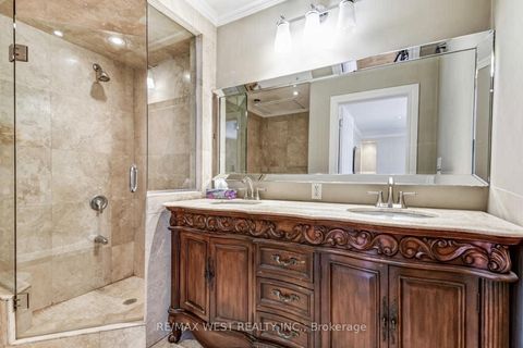 Photo 13 at 15 Wendover Road, Kingsway South, Toronto