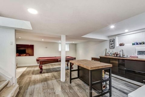 Photo 14 at 15 Wendover Road, Kingsway South, Toronto