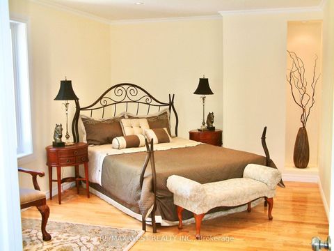 Photo 6 at 15 Wendover Road, Kingsway South, Toronto