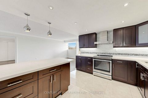 Photo 17 at 808 - 2350 Bridletowne Circle, L'Amoreaux, Toronto
