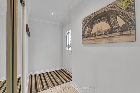 Photo 6 at 37 Lime Drive, East Woodbridge, Vaughan