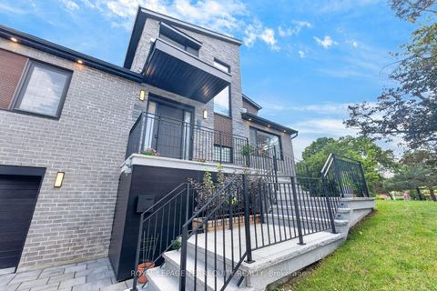Photo 1 at 35 Tottenham Road, Don Mills, Toronto
