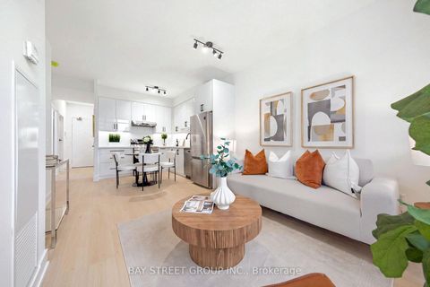 Photo 12 at 805 - 1121 Bay Street, Bay Street Corridor, Toronto