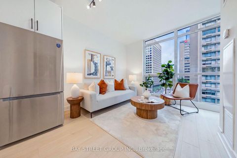 Photo 13 at 805 - 1121 Bay Street, Bay Street Corridor, Toronto