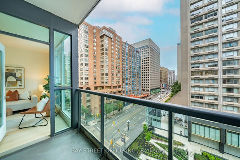 Photo 21 at 805 - 1121 Bay Street, Bay Street Corridor, Toronto