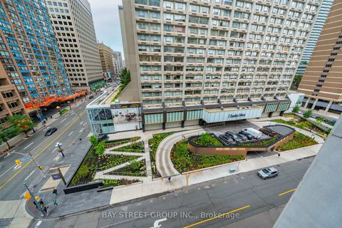 Photo 23 at 805 - 1121 Bay Street, Bay Street Corridor, Toronto