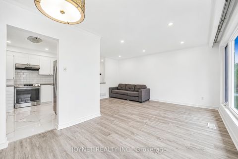 Photo 8 at 299 Palmer Avenue, Harding, Richmond Hill