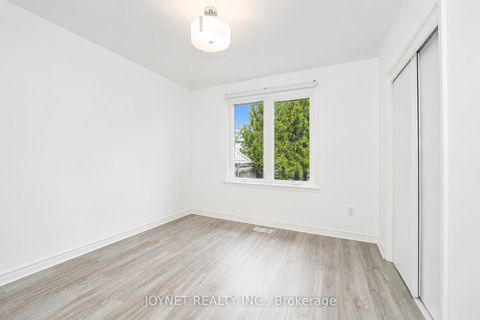 Photo 13 at 299 Palmer Avenue, Harding, Richmond Hill