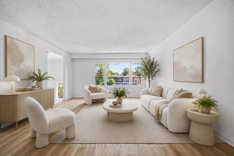 Photo 2 at 62 Littleleaf Drive, Malvern, Toronto