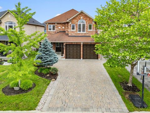 Photo 3 at 23 Kerr Lane, Bayview Northeast, Aurora
