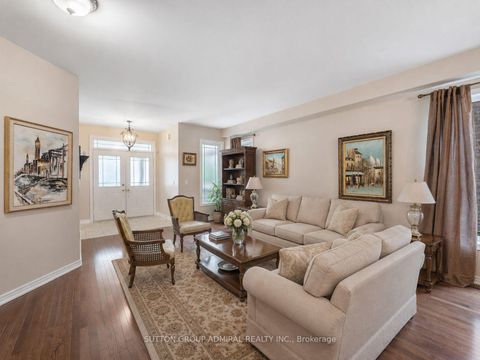 Photo 5 at 23 Kerr Lane, Bayview Northeast, Aurora