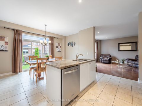 Photo 16 at 23 Kerr Lane, Bayview Northeast, Aurora